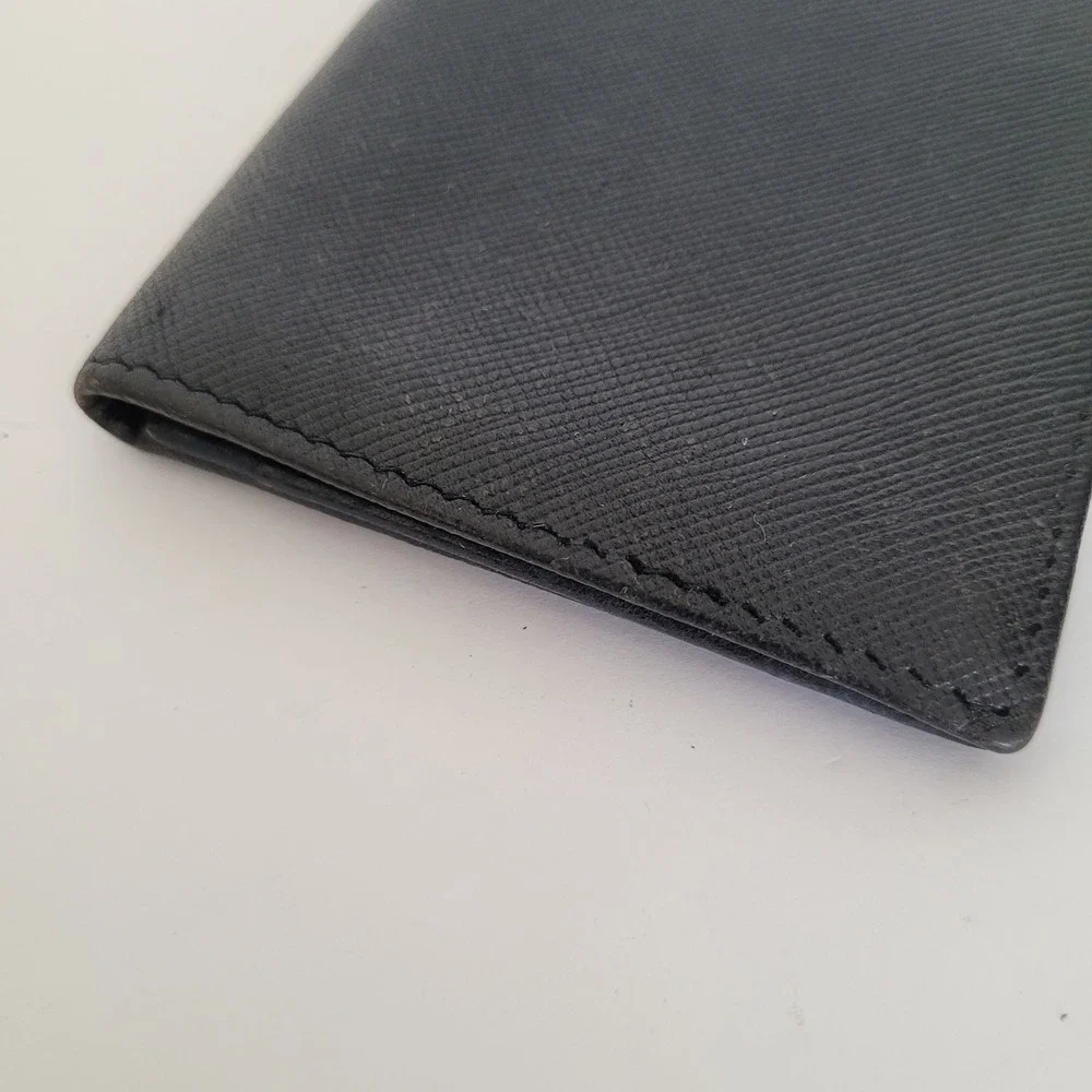 Bally Black Saffiano Leather B Logo Card Holder Small Wallet Made Italy Bifold